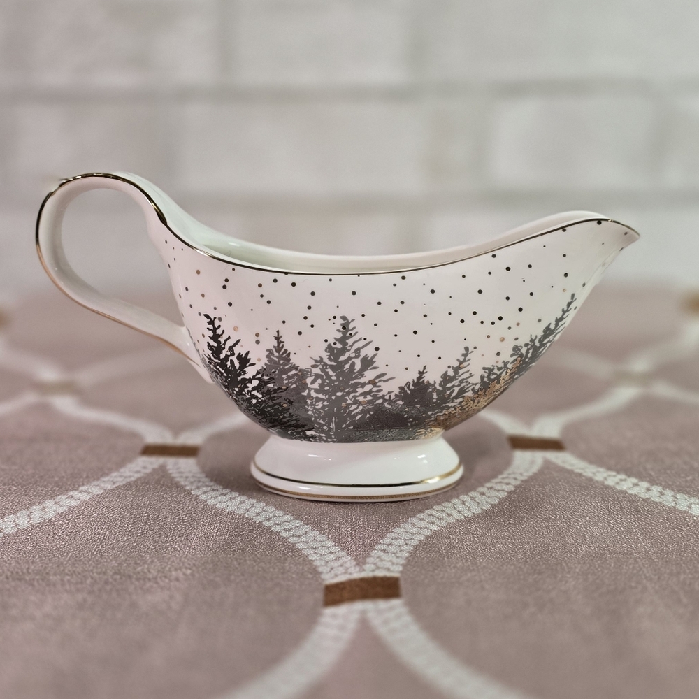 Grace Teaware Elegant Silver & Gold Fine Porcelain Christmas Tree Gravy Boat